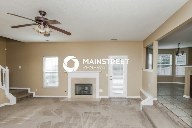 Building Photo - 4 Bedroom Pet-Friendly Home in Villa Rica, GA with Main Street Renewal