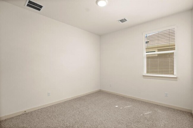 Building Photo - 227 Lavaca River Ln