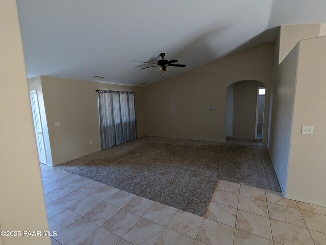 Building Photo - 4381 N Lone Cactus Dr