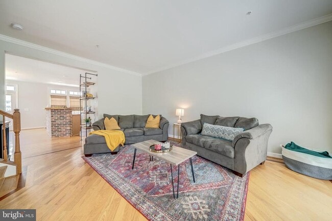 Building Photo - 921 Harrison Cir