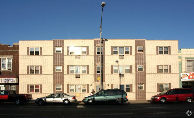 1903 S Cicero Ave - 1930 S Cicero Ave