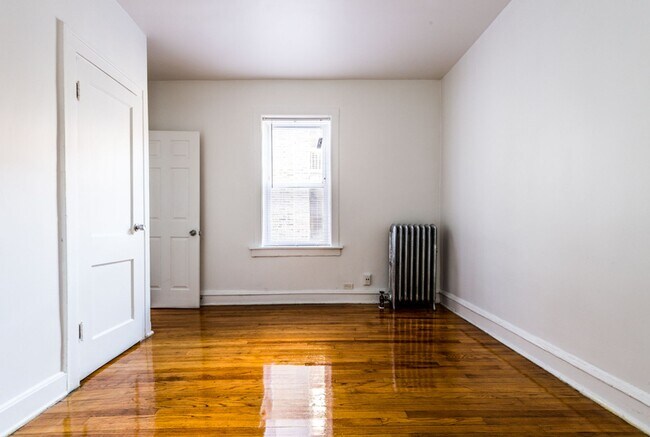 Building Photo - 7825 S Emerald Ave Chicago, IL 60620