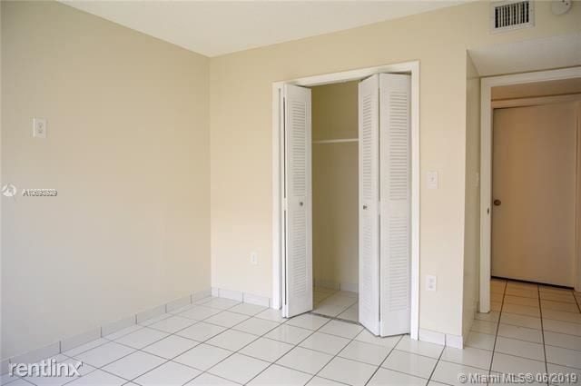 Building Photo - 2 br, 2 bath Condo - VILLA GRANDE CONDO