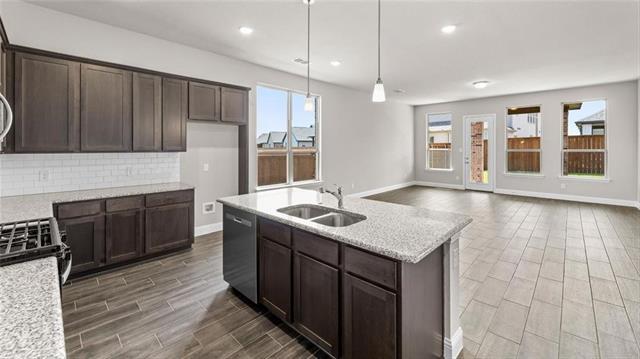 Building Photo - 3804 Malibu Dr