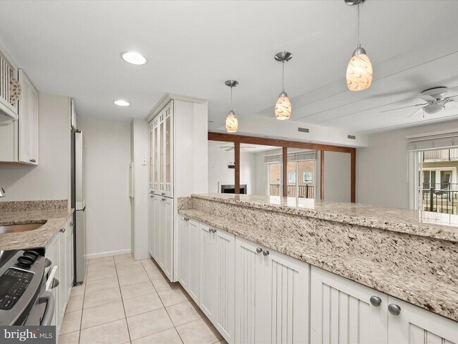 Building Photo - 312 Severn Ave