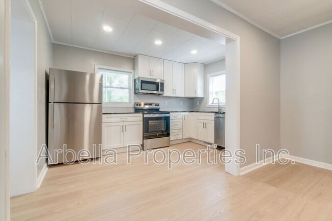 Building Photo - 2637 US-11W