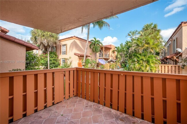 Building Photo - 7160 Fairway Dr