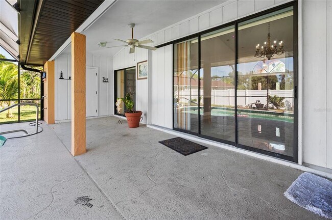 Building Photo - 13449 Hopewell Ave