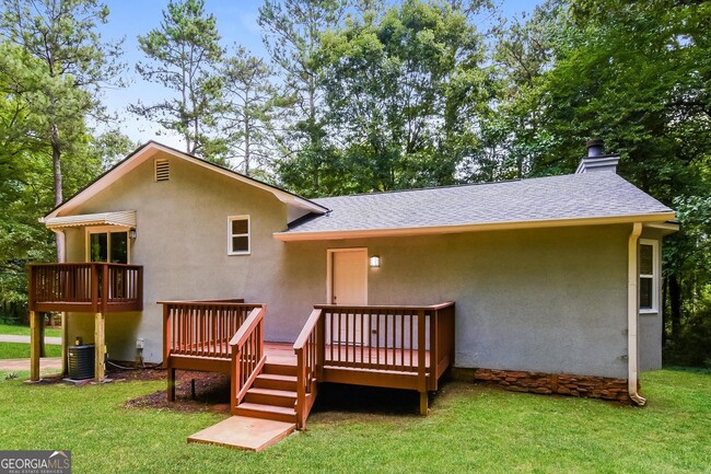 Building Photo - 479 Mill Ln