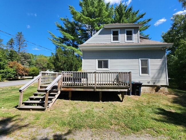 Building Photo - 387 College Ave