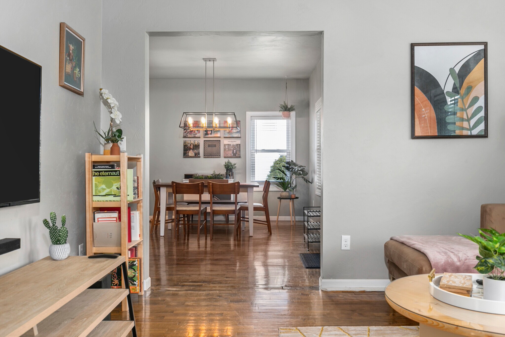 Building Photo - 509 N Lawe St