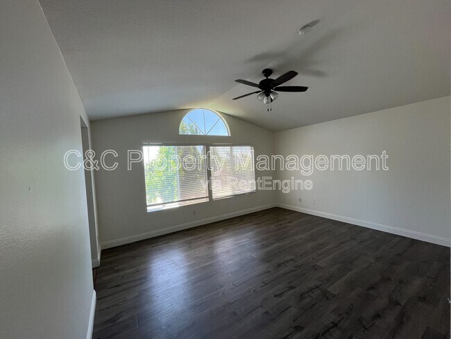 Building Photo - 7836 Green Crest Ct