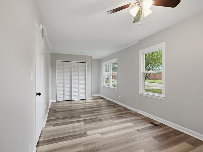 Building Photo - Quaint 3 bed 1 bath home in charming Decatur!