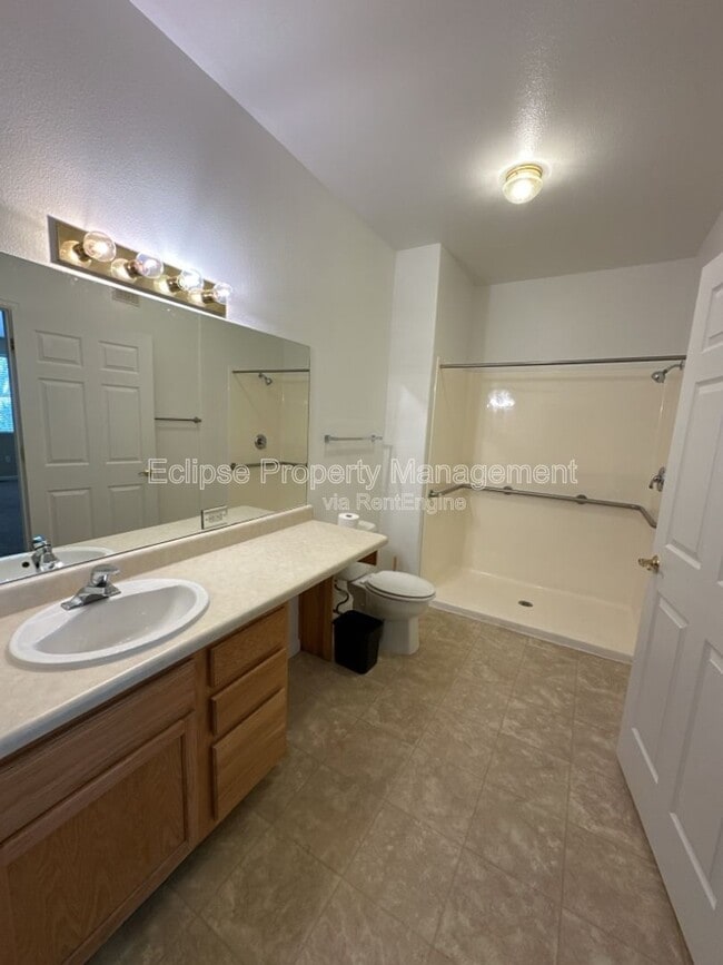 Building Photo - 2461-F 1/4 F 1/4 Rd