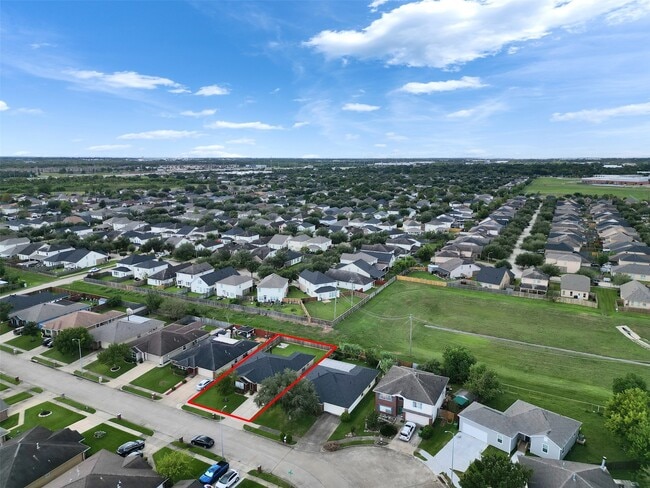 Building Photo - 10814 Bradford Way Dr