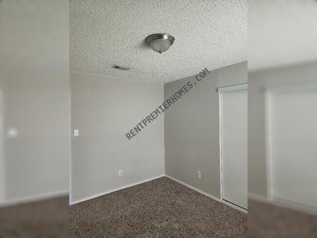 Building Photo - 3608 Garden Springs Dr