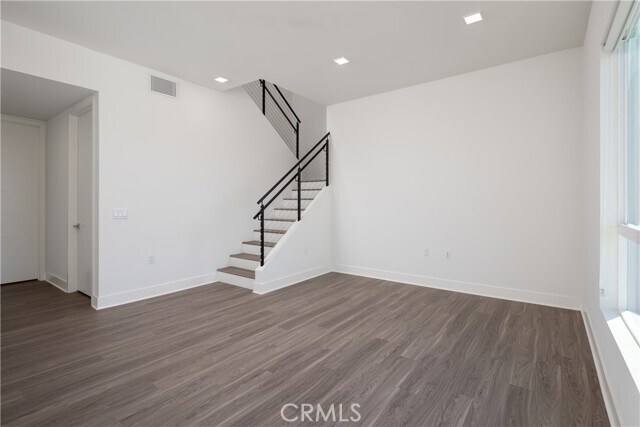 Building Photo - 6800 Variel Ave