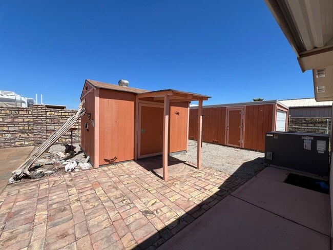 Building Photo - 14854 E 53rd Dr