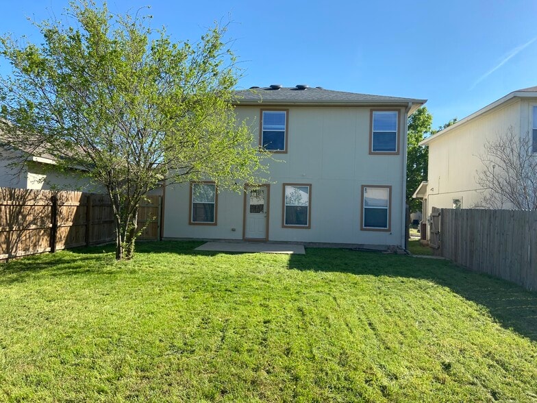 Yard, updated rear Paint - 191 Black