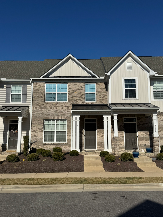 Primary Photo - Modern 2020 Townhouse in North Chesterfield