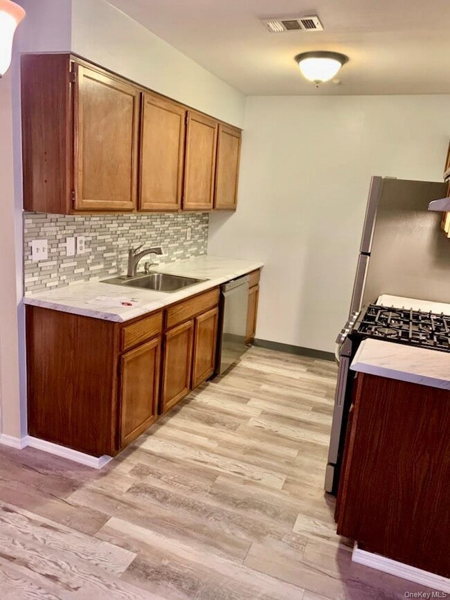 Building Photo - 206 Homestead Village Dr