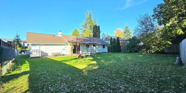 Building Photo - 3 Bedroom Home in Marysville