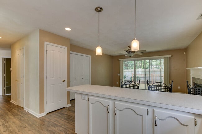 Building Photo - 1133 Lady Ashley Dr