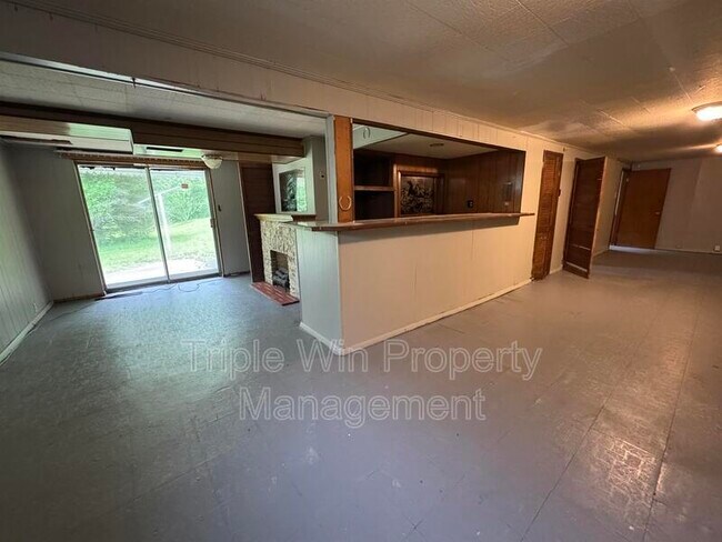 Building Photo - 10440 Gardo Ct