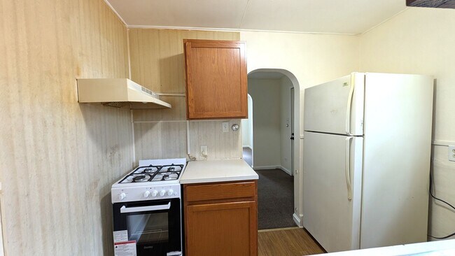 Building Photo - 1636 Manz St