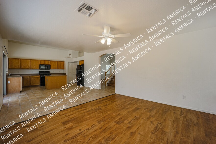 Building Photo - 3218 N 127th Ln