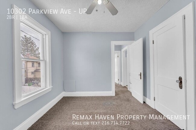 Building Photo - 10302 Parkview Ave