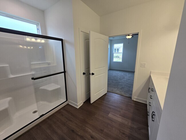 Building Photo - 12427 S Aspen Ln