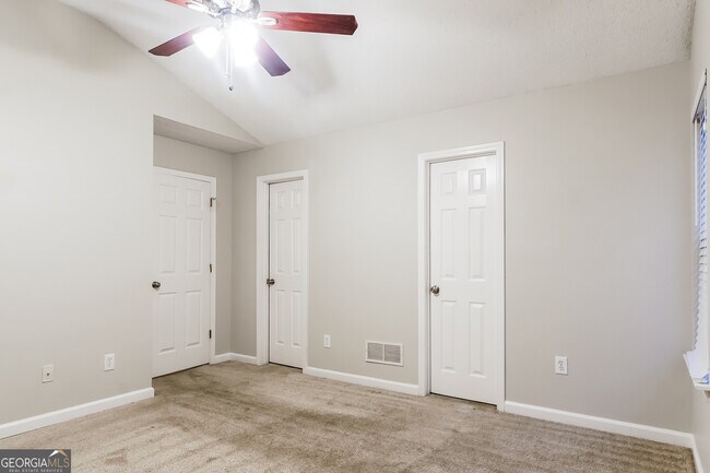 Building Photo - 234 Bainbridge Cir