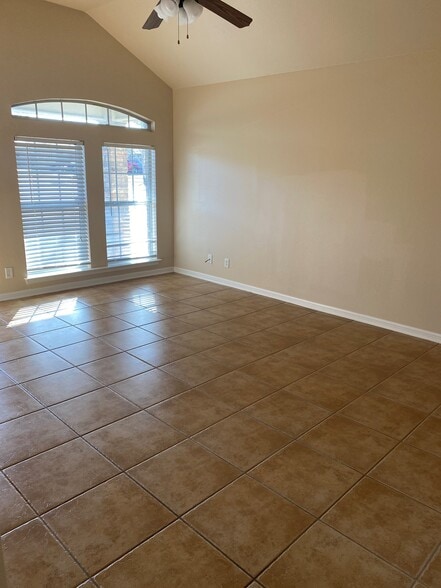 Building Photo - 2305 Bachelor Button Blvd