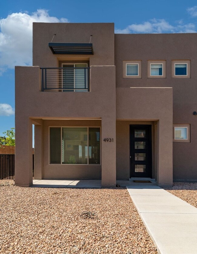 Building Photo - Gorgeous Pulte Townhome Available Now!