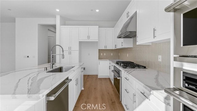 Building Photo - 107 Pansy