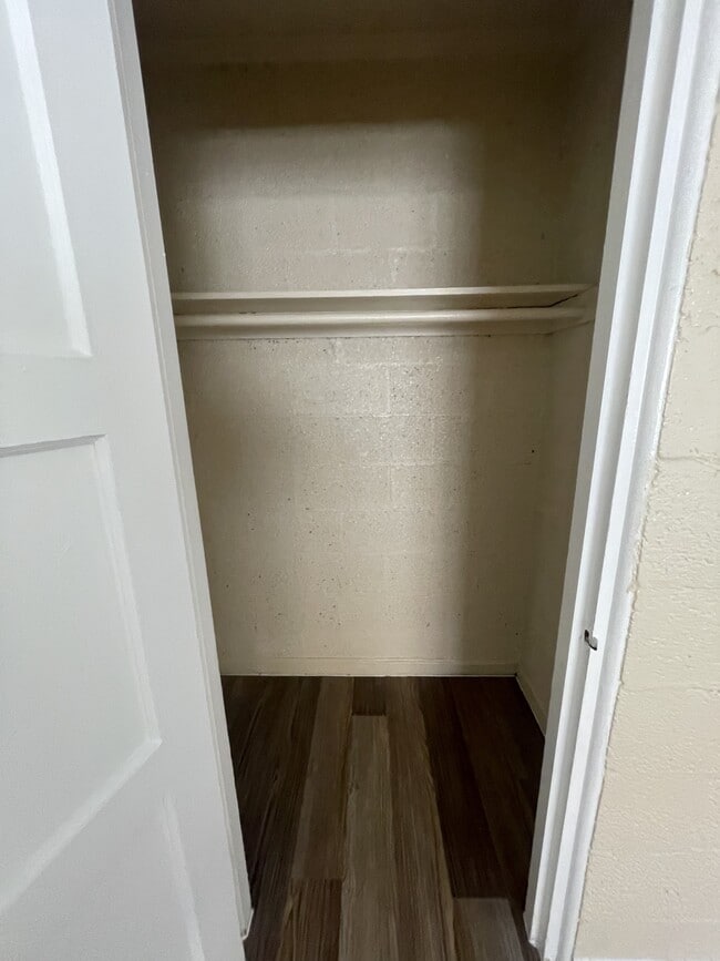 Building Photo - 1400 St Johns Dr