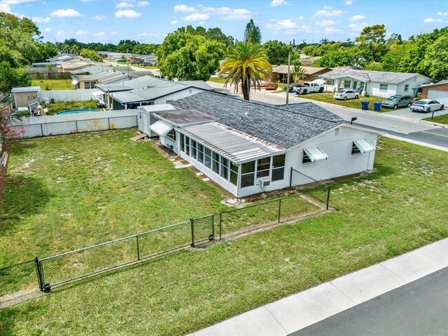 Building Photo - 1446 Normandy Blvd