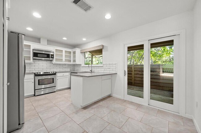Building Photo - 7002 Firewheel Hollow