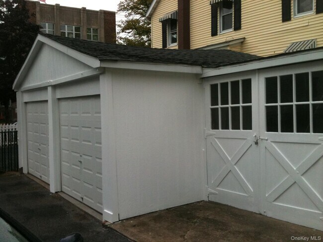 Building Photo - 3 Everett Ave