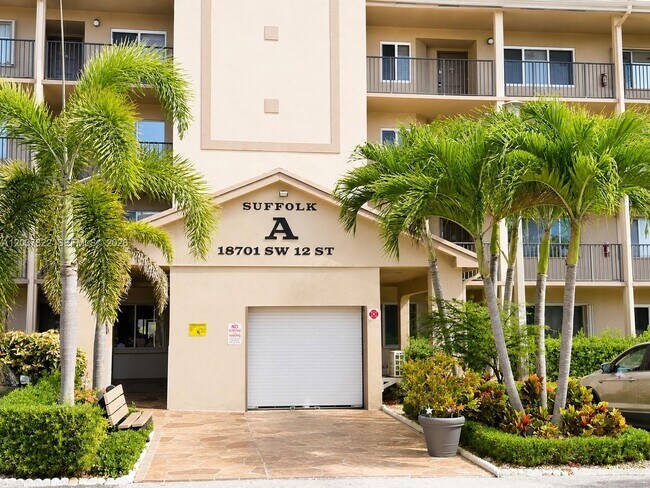 Building Photo - 13701 SW 12th St