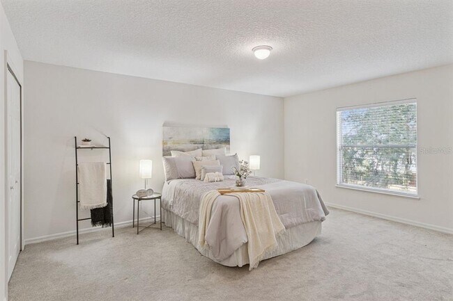 Building Photo - 15519 Willet Ct