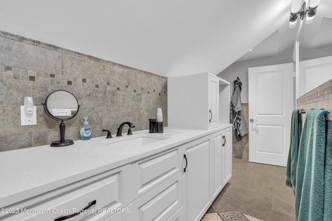 Building Photo - 502 Brighton Ave