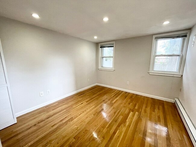 Building Photo - 130 I St