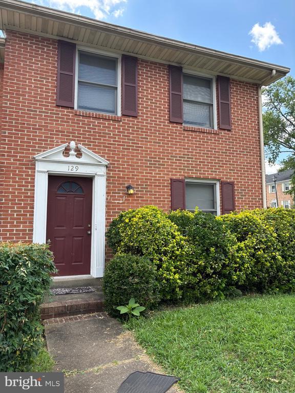 Building Photo - 129 Farrell Ln