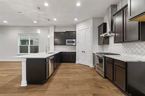 Building Photo - 1328 Westborough Ln