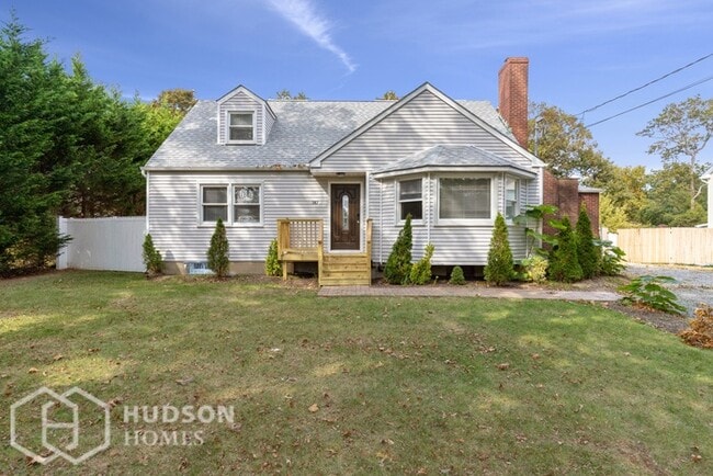 Primary Photo - 347 Clay Pitts Rd