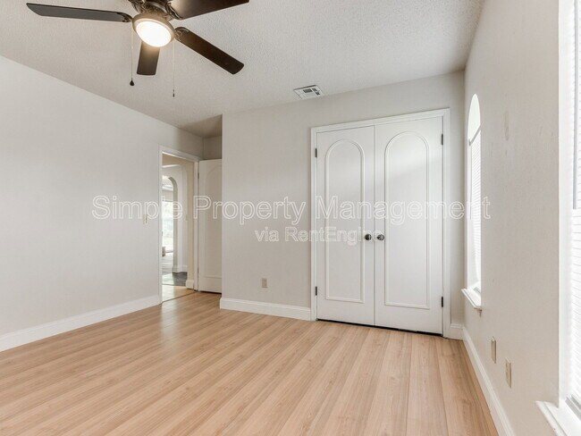 Building Photo - 5816 NW 90th St