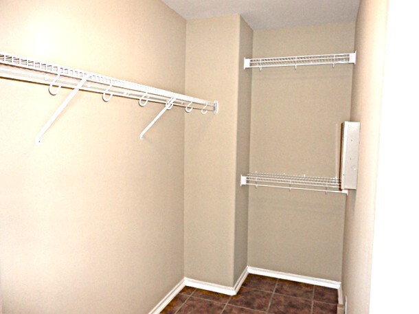 Building Photo - 109 Cowboy Trail