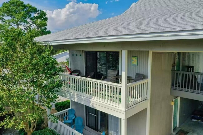 Building Photo - Cute fully furnished 1-Bedroom Codo in Seagrove Beach